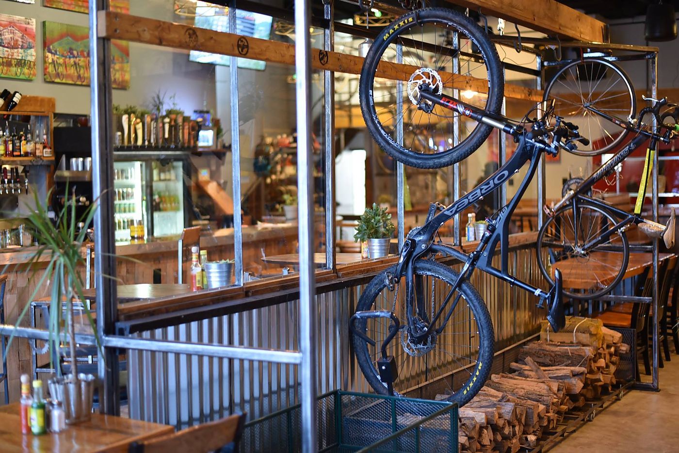 Mountain bike champion Marla Streb opens bike shop and cafe Bicycle